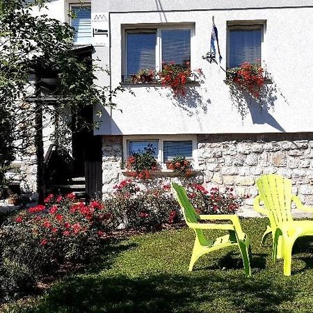 Apartmaji Mojca Križe Extérieur photo