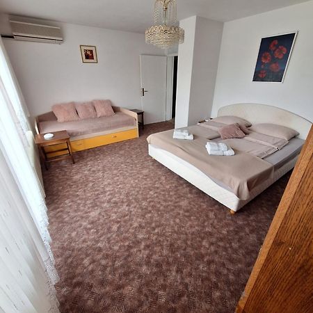 Apartmaji Mojca Križe Extérieur photo